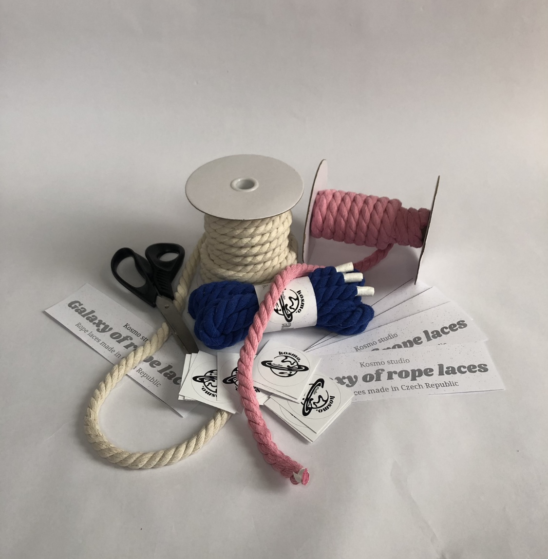 illustrative picture of rope laces