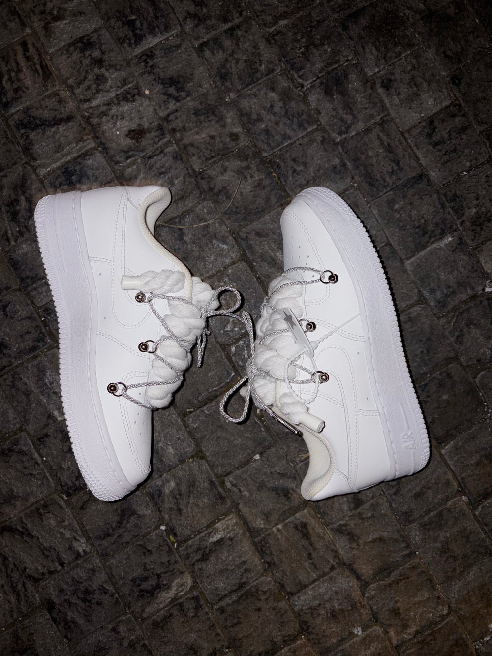 Over laces – custom tenisky Kosmo Studio