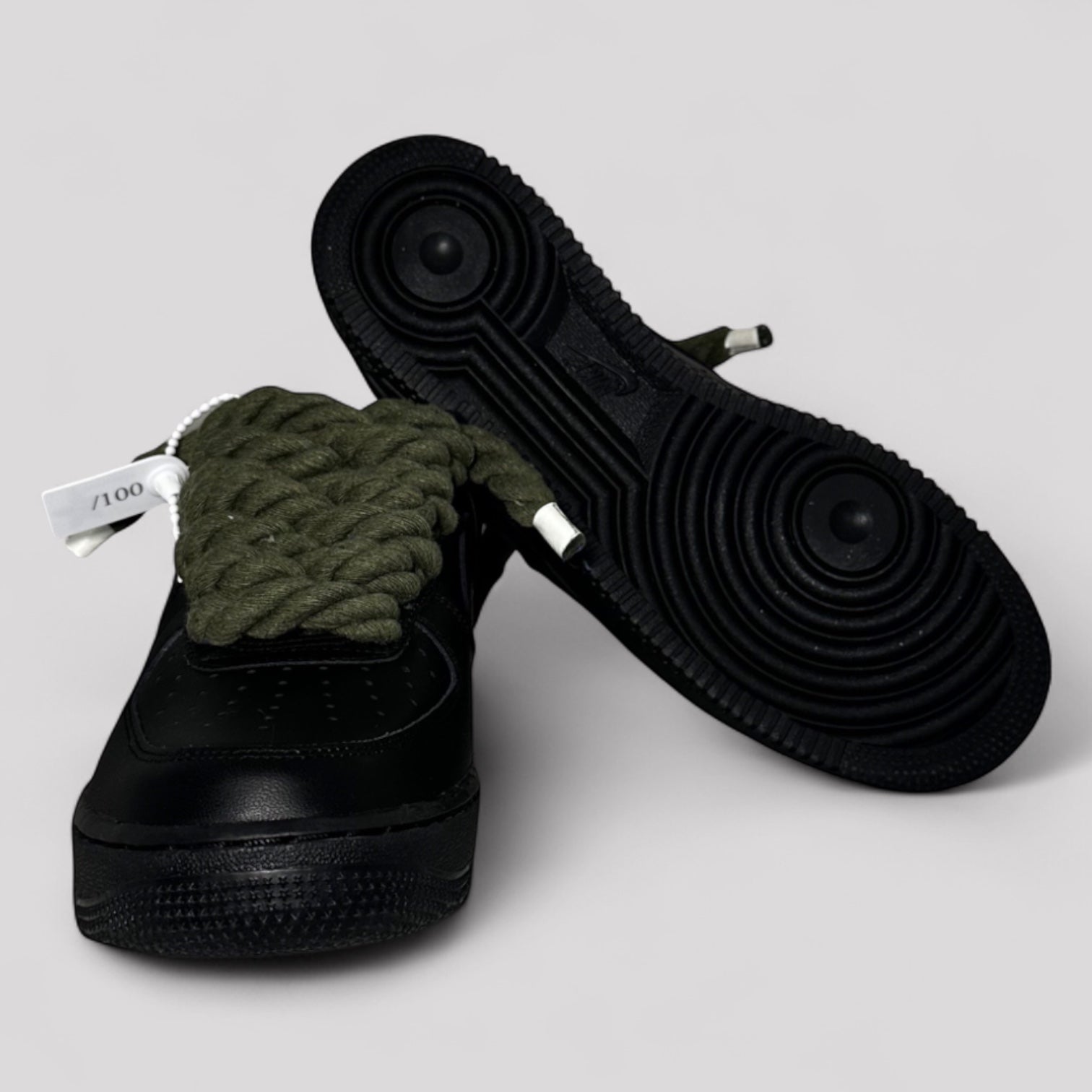 Nike_AF1_black_rope_laces_khaki_sole