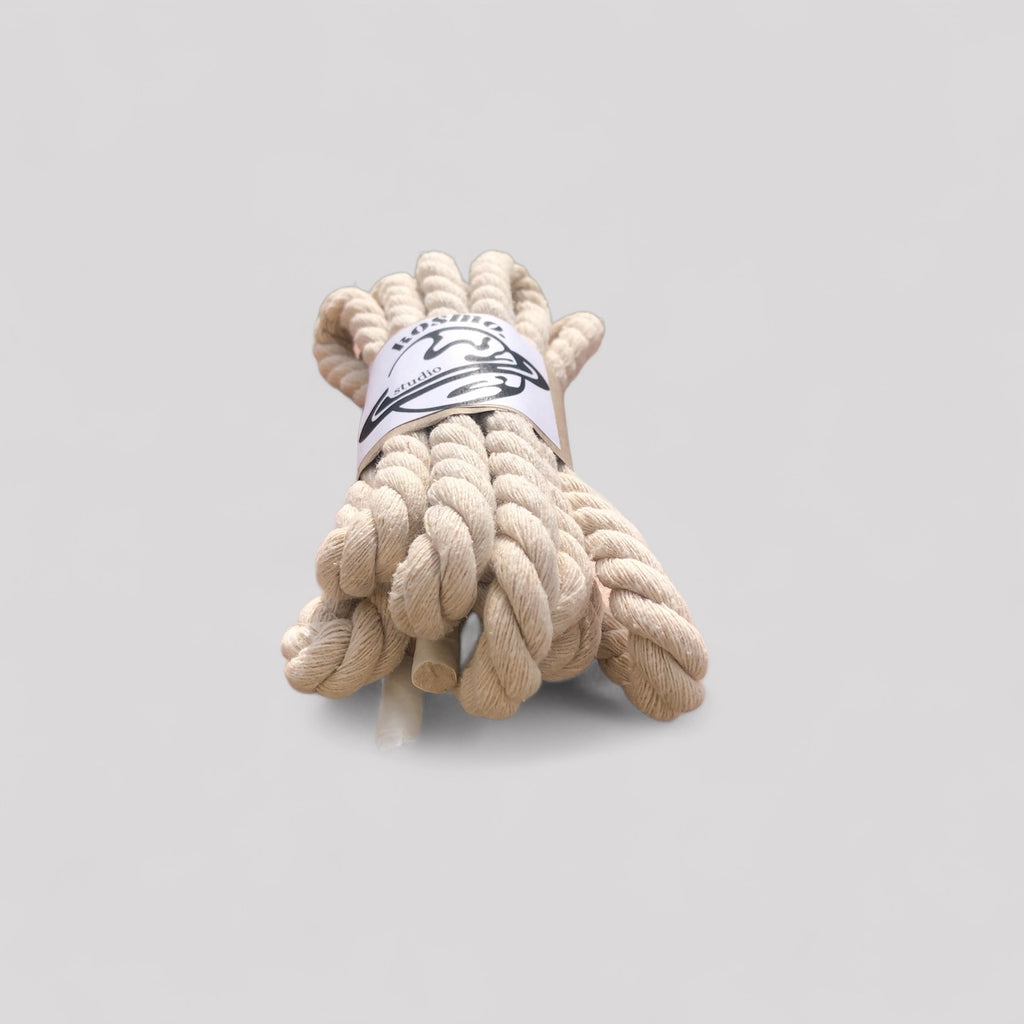 Rope laces in beige detail 