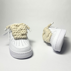 Nike Air Force 1 bílé Custom béžové tlusté rope laces – pohled zepředu