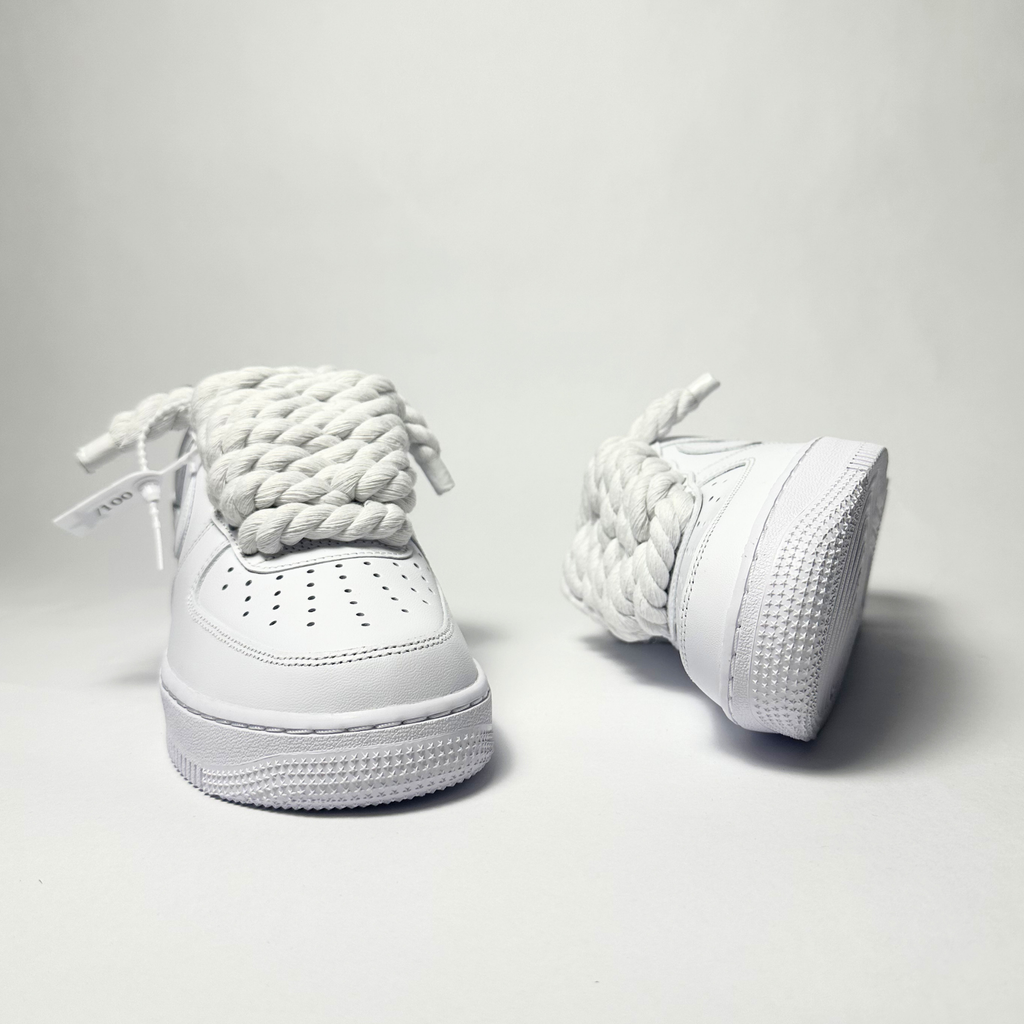Nike Air Force 1 bílé Custom bílé tlusté rope laces – pohled zepředu