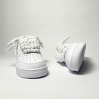 Nike Air Force 1 bílé Custom bílé tlusté rope laces – pohled zepředu