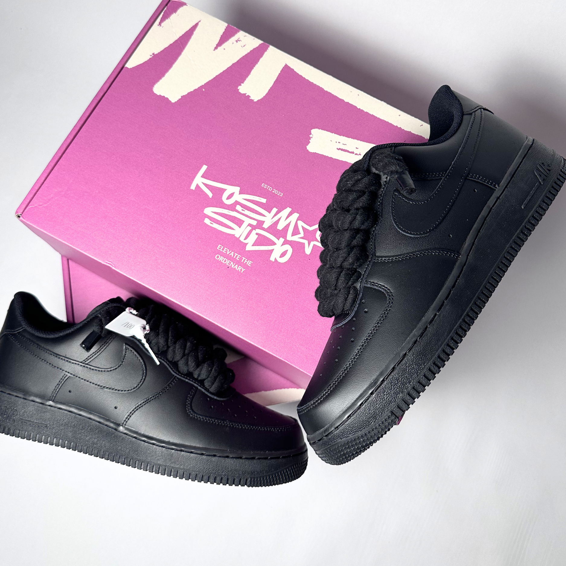 Nike Air Force 1 černé Custom černé tlusté rope laces – detail šněrování
