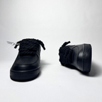 Nike Air Force 1 černé Custom černé tlusté rope laces – pohled zepředu