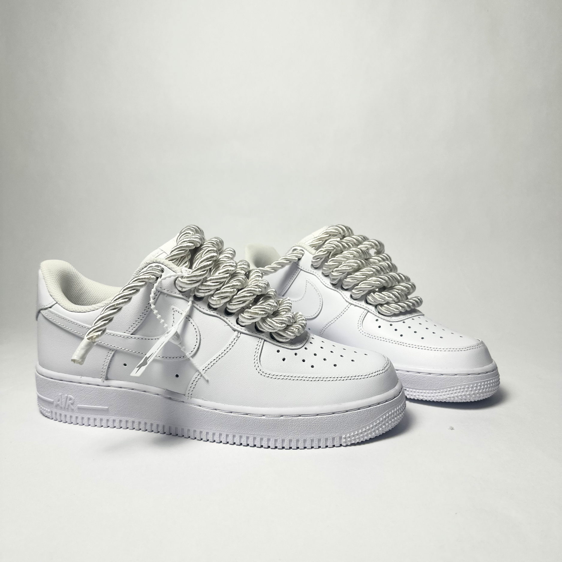 Nike Air Force 1 bílé Custom perleťové lesklé rope laces