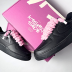 Nike Air Force 1 černé Custom růžové tlusté rope laces – detail šněrování